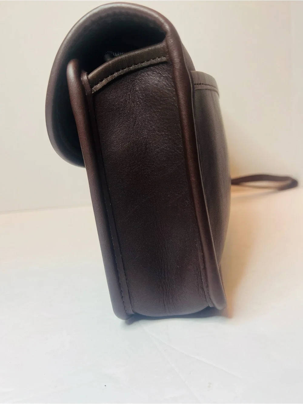 Authentic vintage Coach Turnlock Clutch (Style #9971) originally Men’s clutch.
